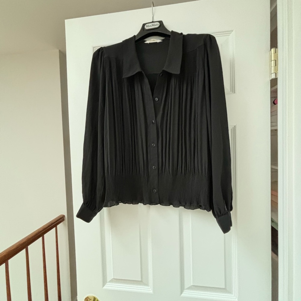Japanese brand, black, polyester%, shirt with shoulder pads, can be worn outside